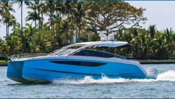 Thumbnail von Four Winns TH36 JEANNEAU TH38 Twin-Hull