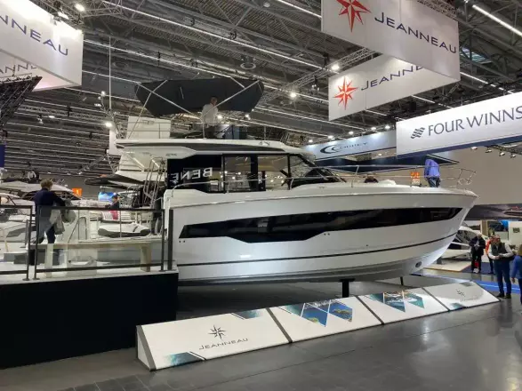 Jeanneau Merry Fisher 1295 Fly Jeanneau 1295 FLY