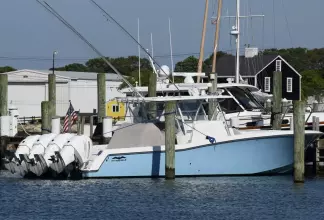 Thumbnail von Invincible 42 Center Cabin Strike Two