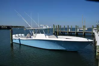 Thumbnail von Invincible 42 Center Cabin Strike Two