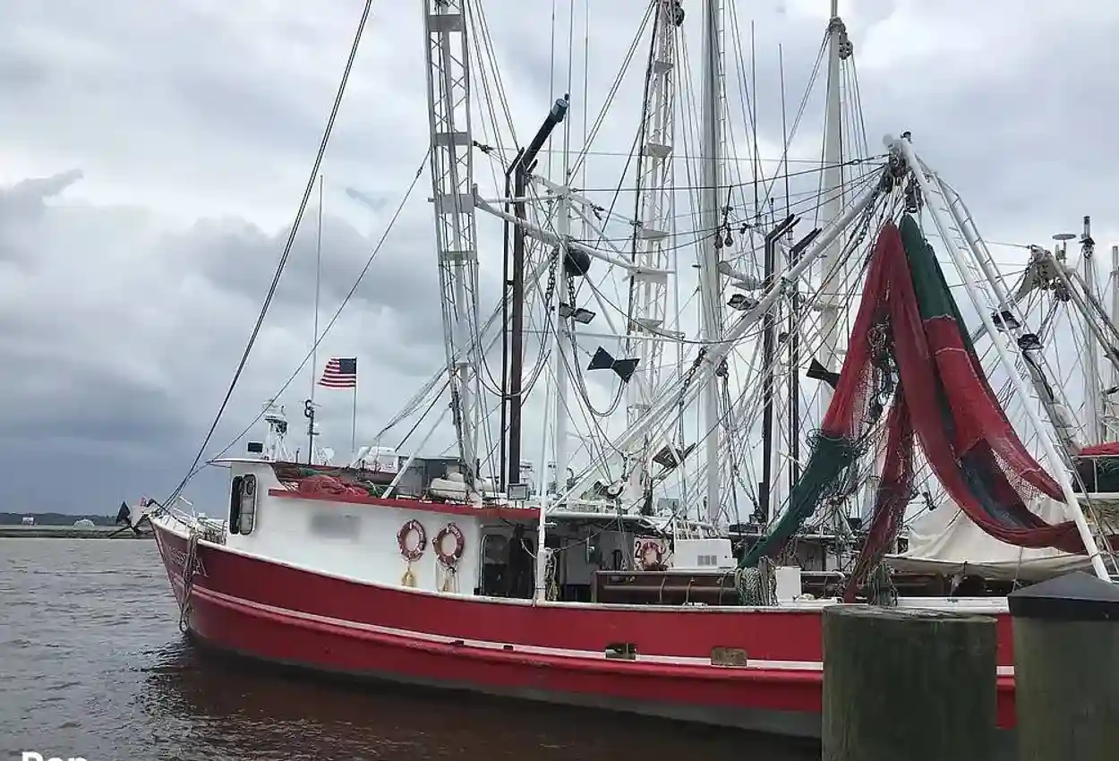 Rodriguez Boat Builders 81