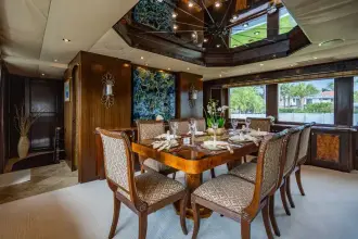 Thumbnail von Hatteras 	100 Motor Yacht  Sunday Money