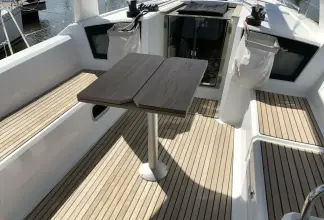Thumbnail von Beneteau Oceanis 38