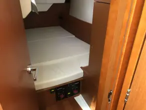 Thumbnail von Beneteau Oceanis 38