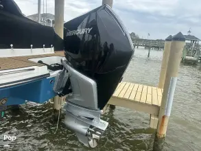 Thumbnail von Sea Ray SLX 260