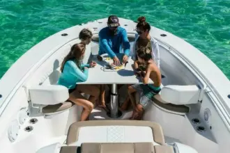 Thumbnail von Edgewater 370 CC