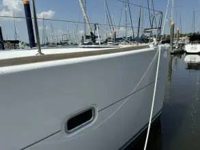 Thumbnail von Lagoon 400 S2 Perspective