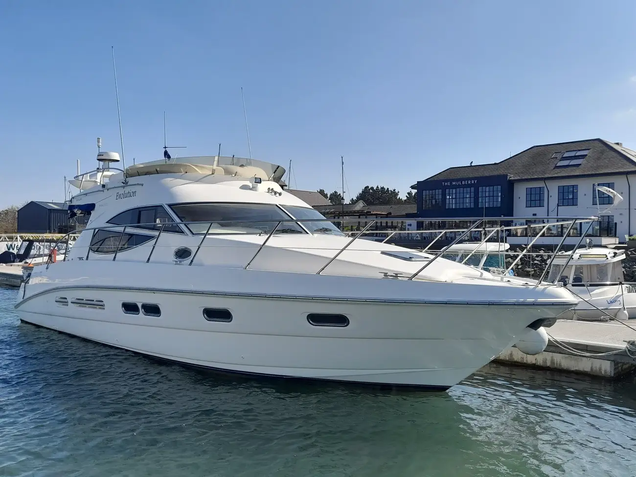 Sealine F425 Evolution