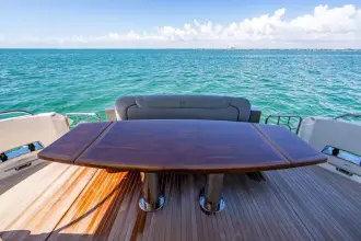 Thumbnail von Riviera 6000 Sport Yacht