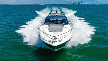 Thumbnail von Riviera 6000 Sport Yacht