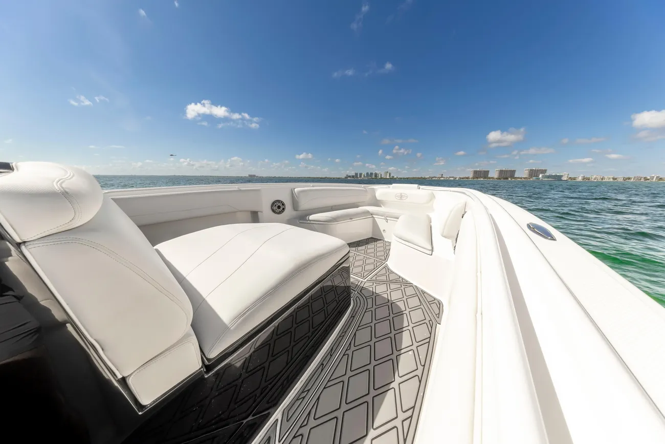 Thumbnail von Cigarette 41 GTR