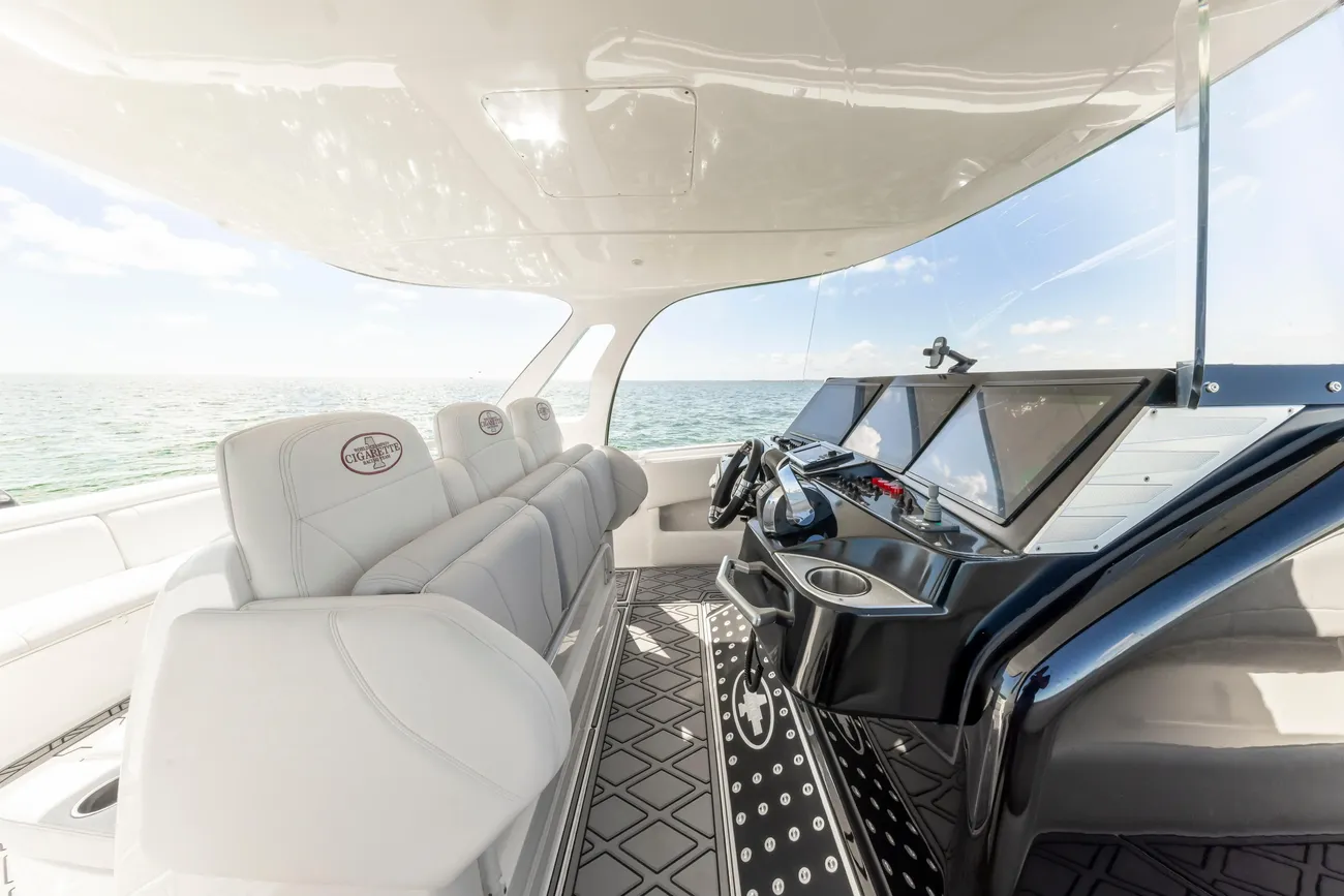 Thumbnail von Cigarette 41 GTR