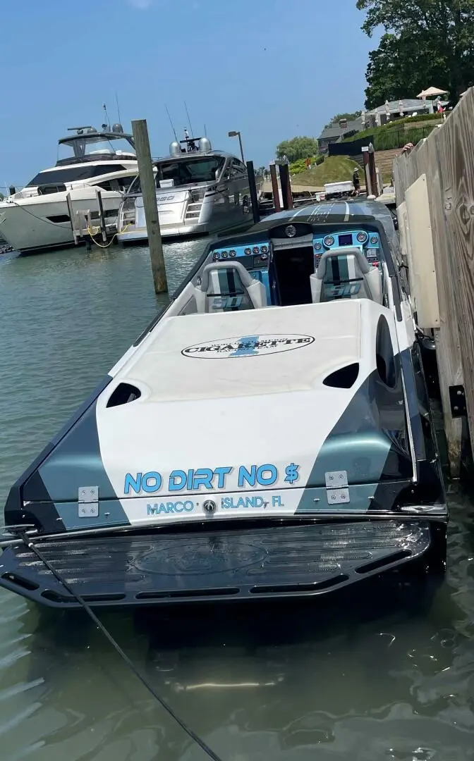 Thumbnail von Cigarette 50 Marauder No Dirt No Money