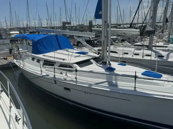 Hunter 44 DS Chemistry