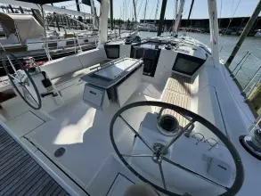 Thumbnail von Beneteau Oceanis 45 Terra Nova
