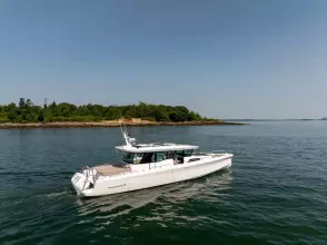 Thumbnail von Axopar 45 XC Cross Cabin Stock 5