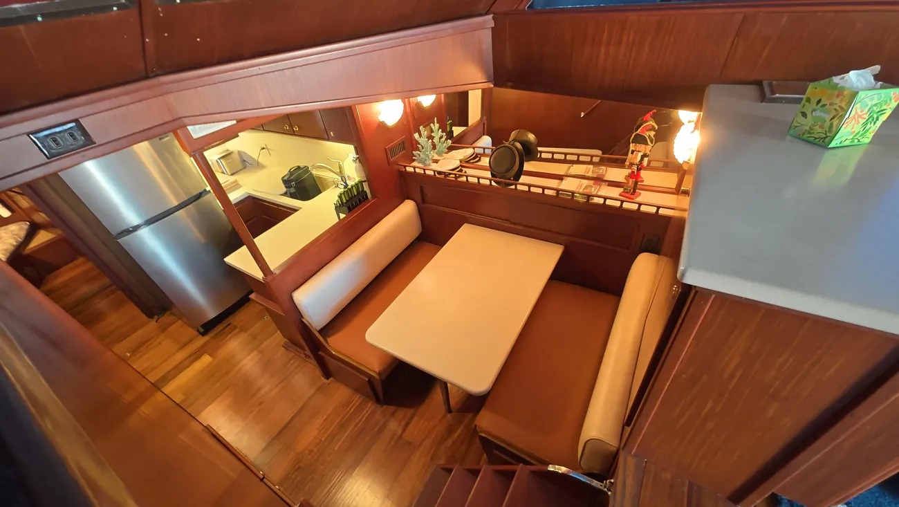 Thumbnail von Hatteras 53 Convertible