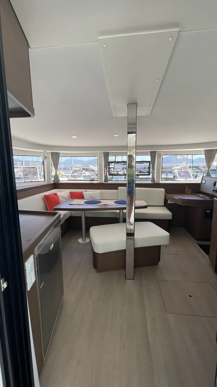 Thumbnail von Lagoon 42 Liquid Asset