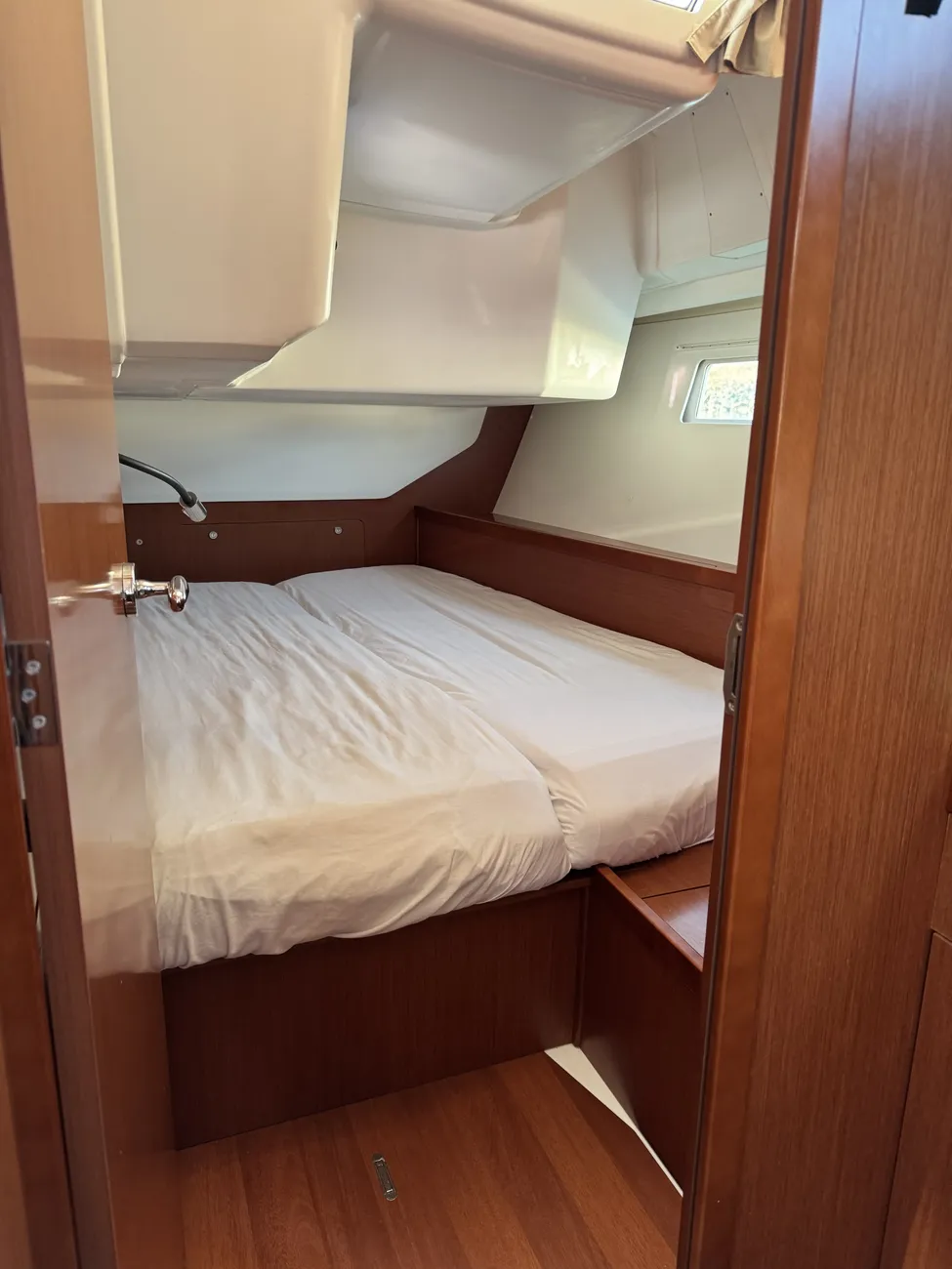 Thumbnail von Beneteau Oceanis 45 Elena