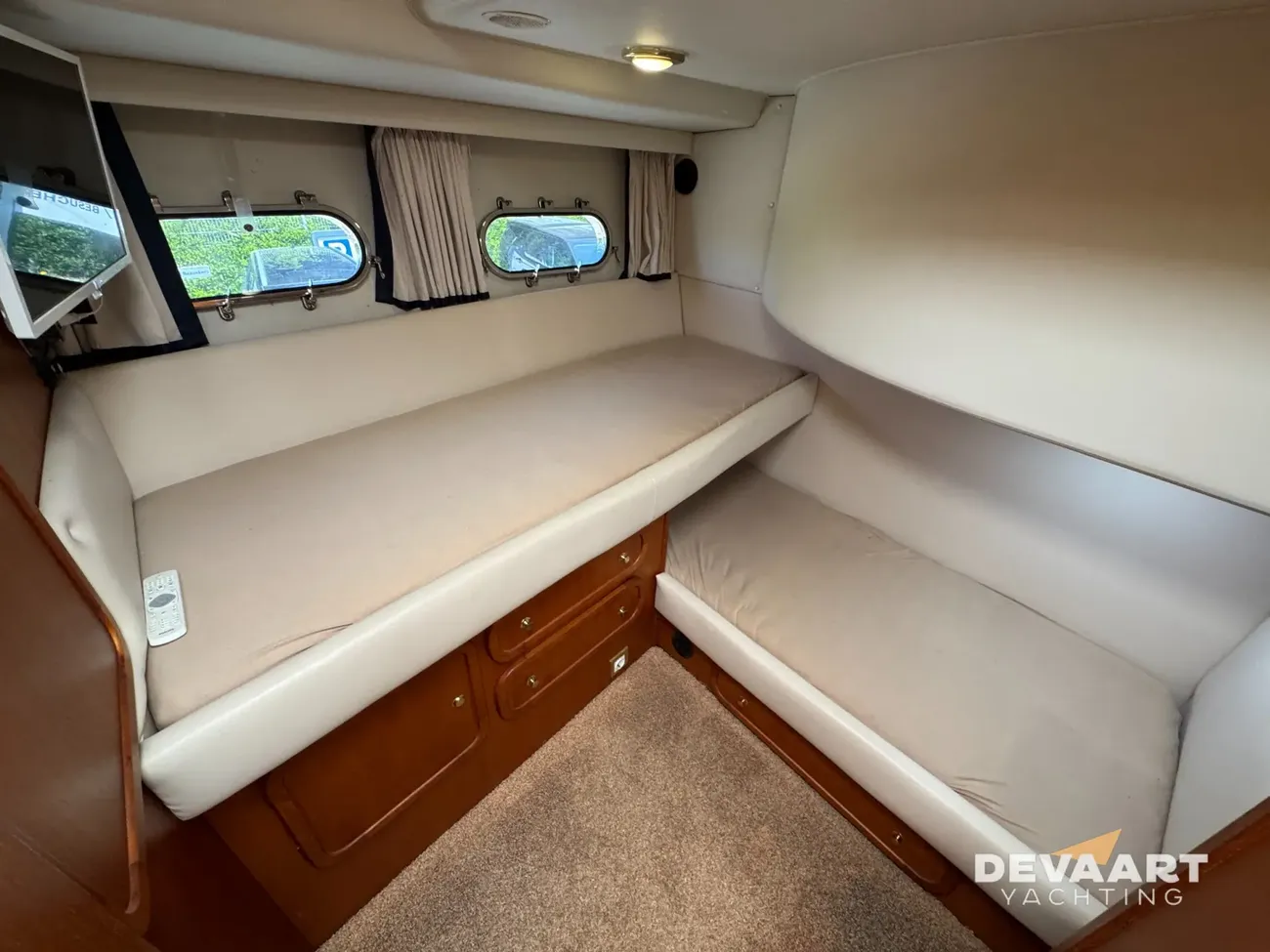 Thumbnail von Broom 44 240269