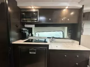 Thumbnail von Cruisers Yachts 390 Express Coupe LUX LIFE