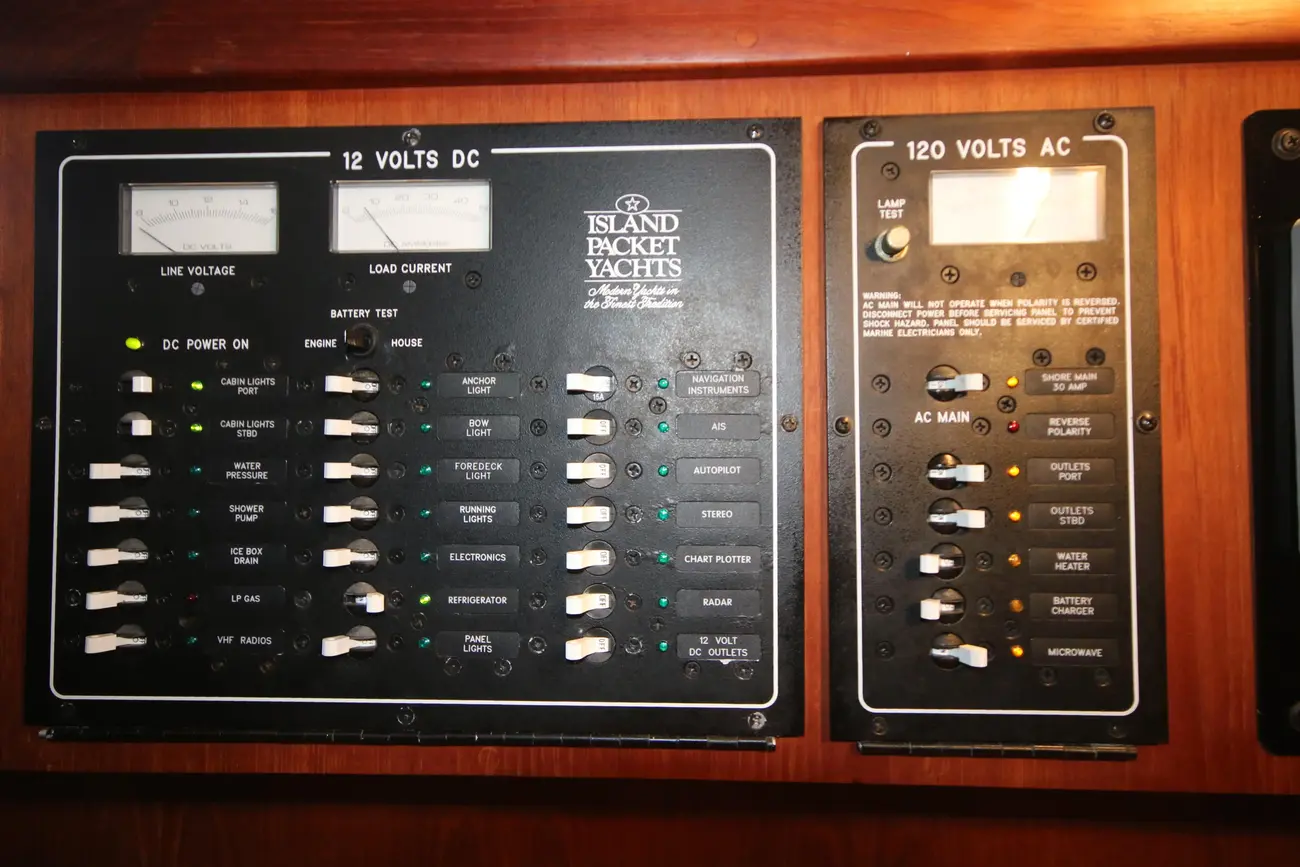 Thumbnail von Island Packet 380