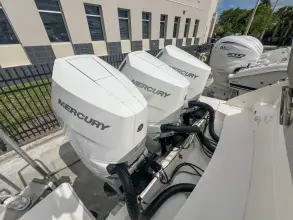 Thumbnail von Tiara Yachts 38 LS