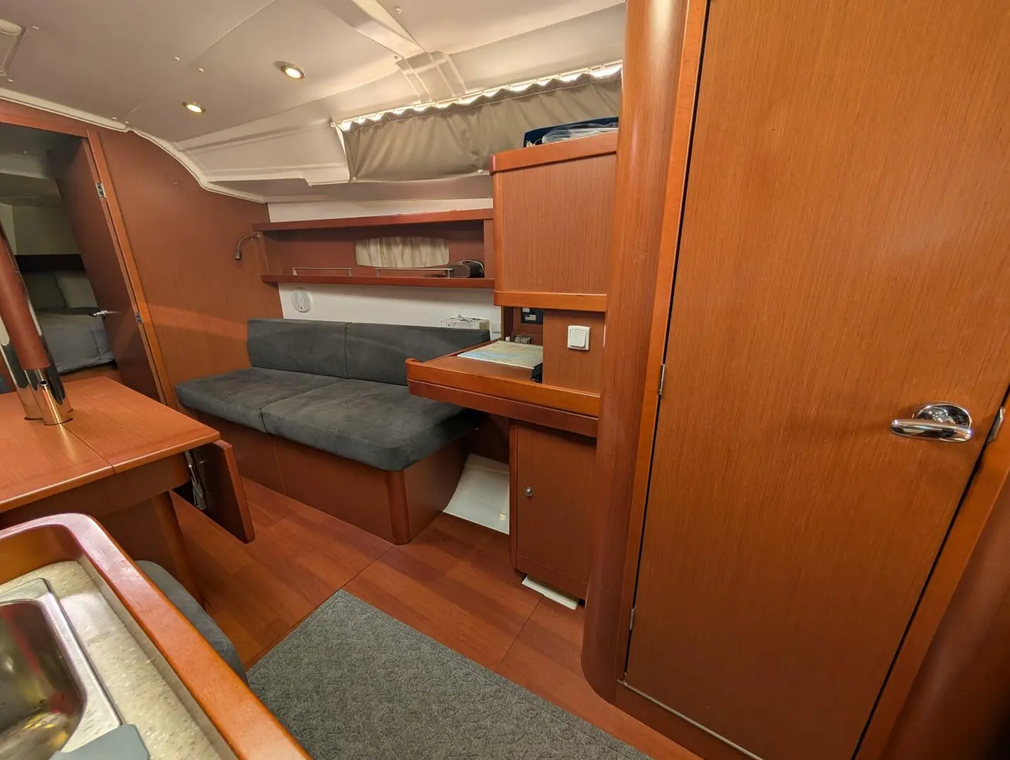 Thumbnail von Beneteau Oceanis 37 Knot A Clew