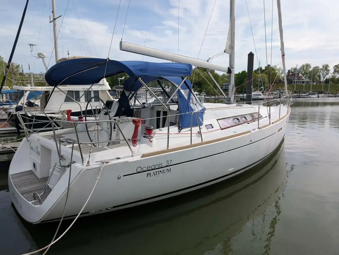 Thumbnail von Beneteau Oceanis 37 Knot A Clew