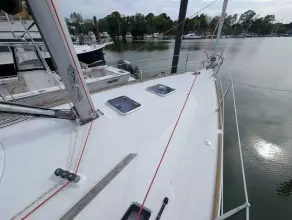 Thumbnail von Beneteau Oceanis 37 Knot A Clew