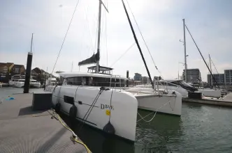 Thumbnail von Lagoon 42 Dave