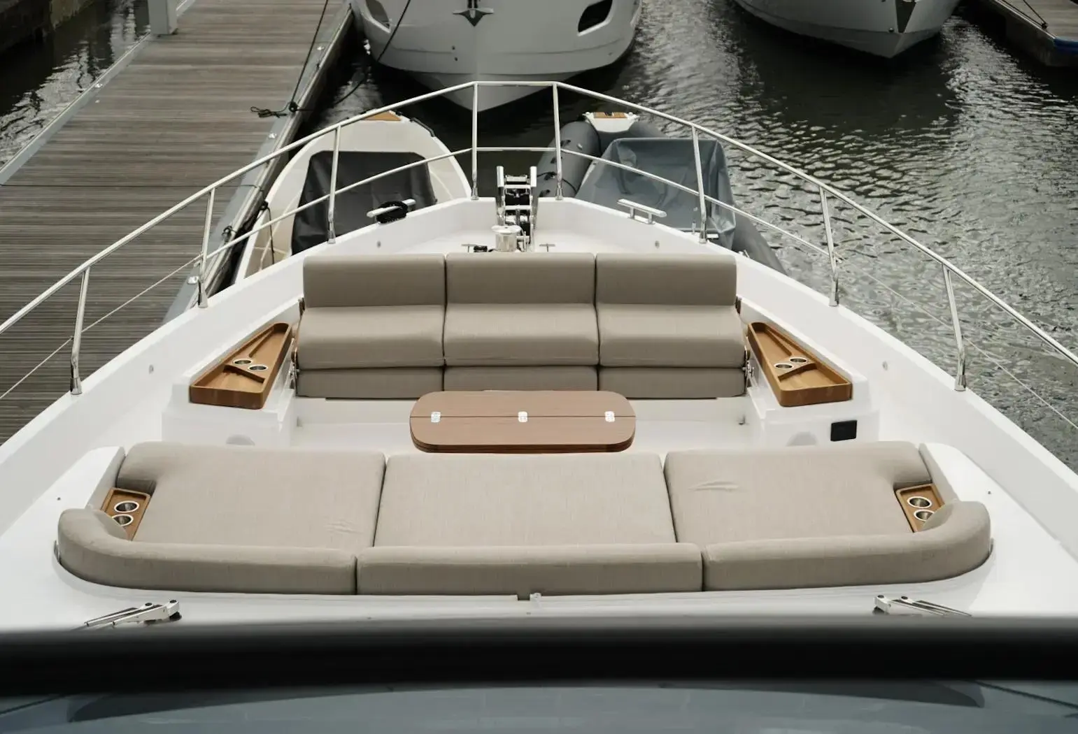 Thumbnail von Azimut 68