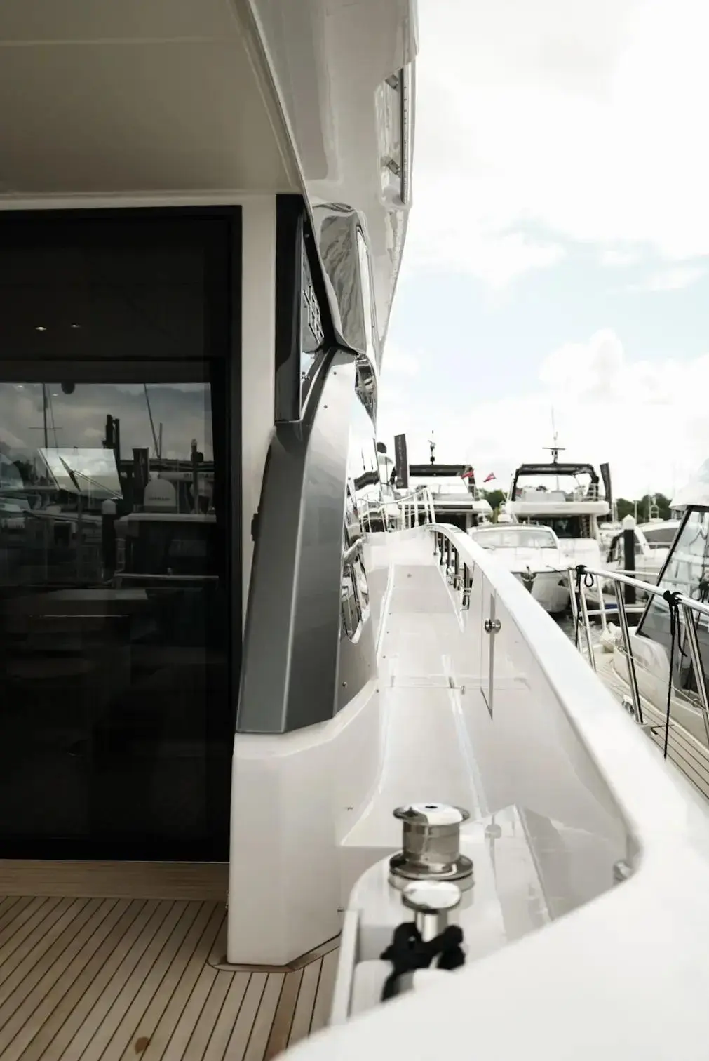 Thumbnail von Azimut 68