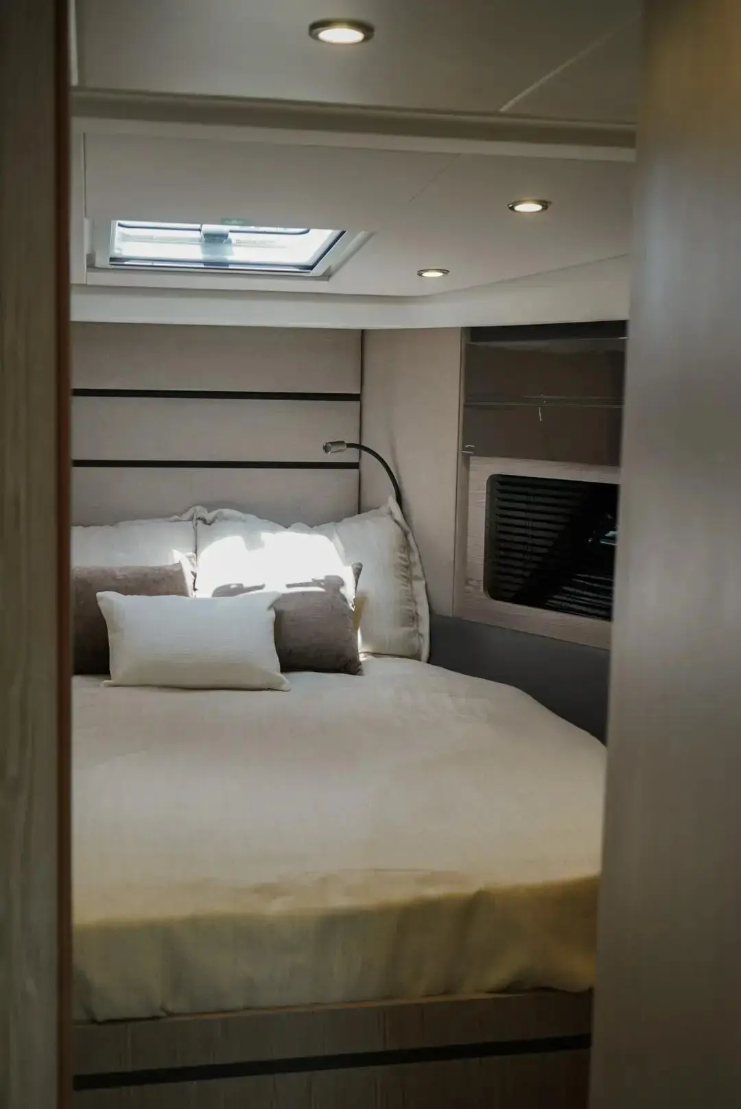 Thumbnail von Azimut Atlantis 45