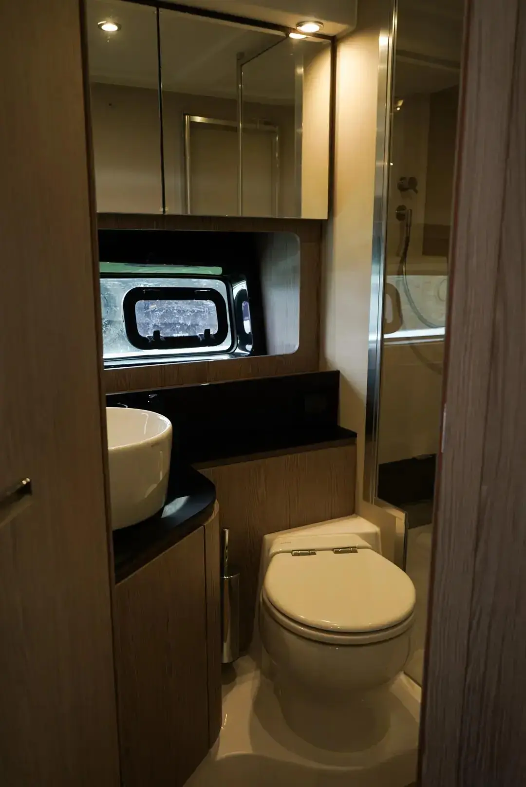 Thumbnail von Azimut Atlantis 45