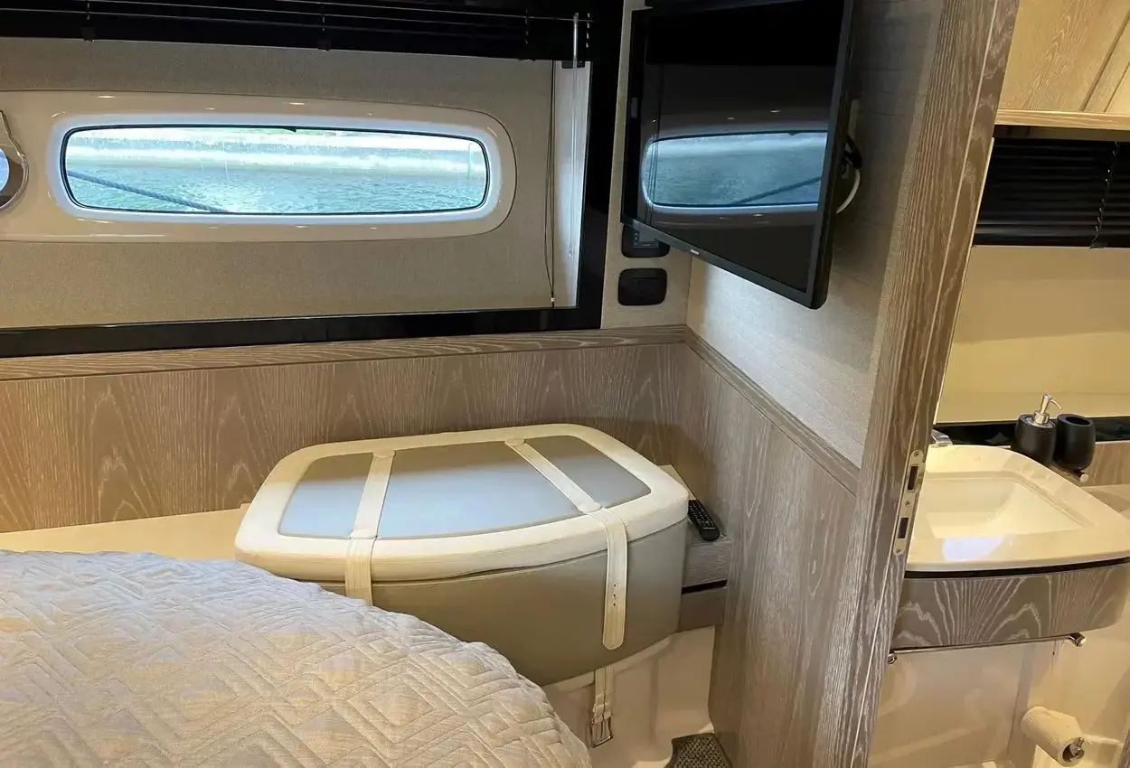 Thumbnail von Azimut Magellano 53