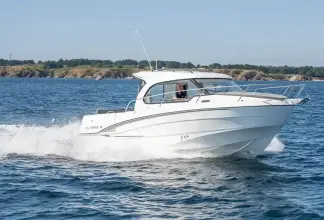 Thumbnail von Beneteau Antares 8 POOLE #423