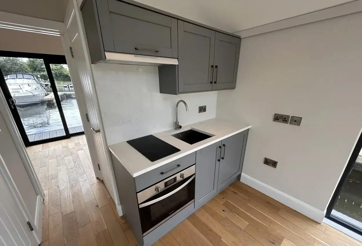 Thumbnail von Bluefield C310