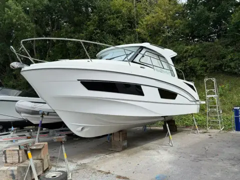 Beneteau Antares 9