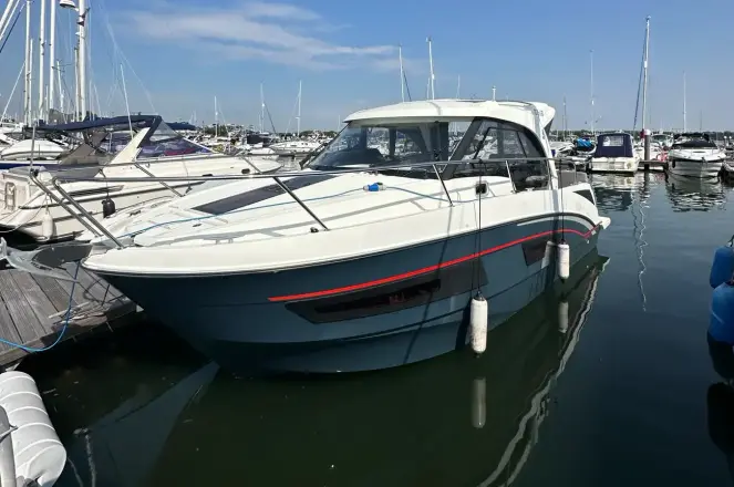 Beneteau Antares 9
