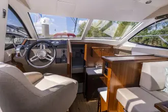 Thumbnail von Haines 32 Sedan Sumtoi (Name Retained)