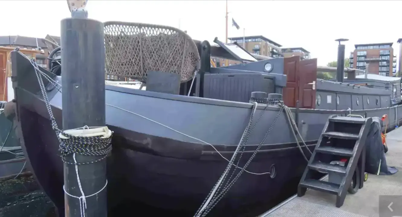 Tjalk Dutch Barge Eben Heazer