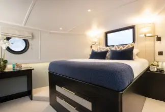 Thumbnail von Waterspace Living 70` Greenwich 70 Luxury Widebeam at Poplar Marina