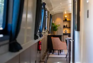 Thumbnail von Waterspace Living 70` Greenwich 70 Luxury Widebeam at Poplar Marina