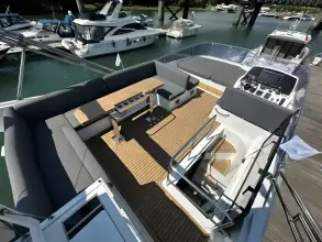 Thumbnail von Sealine F530