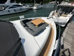 Thumbnail von Sealine F530