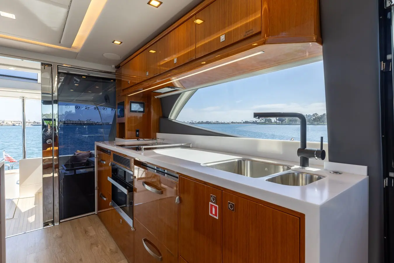 Thumbnail von Riviera 645 Suv HERMOSA