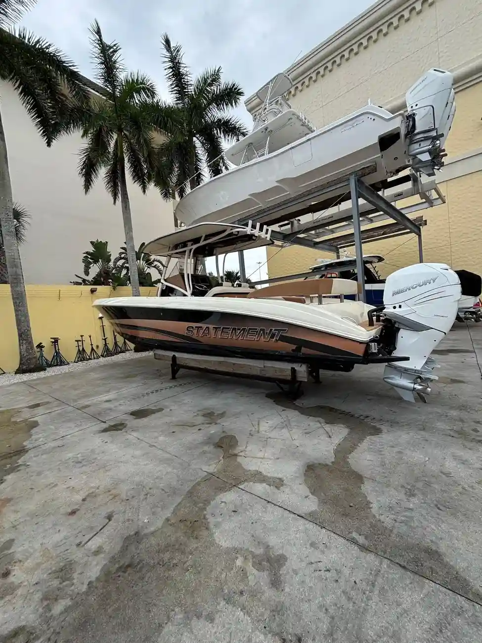 Statement 35 Center Console