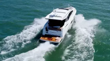 Thumbnail von Sea Ray 400 Sundancer IMAGINATION