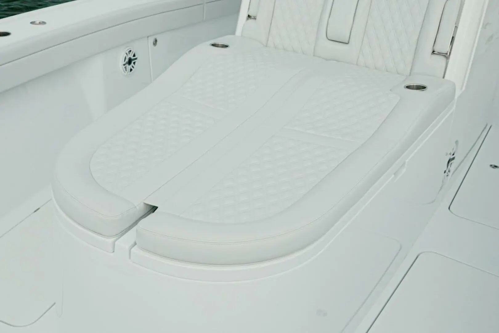 Thumbnail von Costa 34SV Solid State